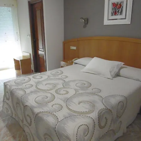 Miramar 2** Superior Hotel