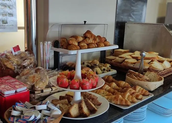 Otel Miramar 2** Superior 2*