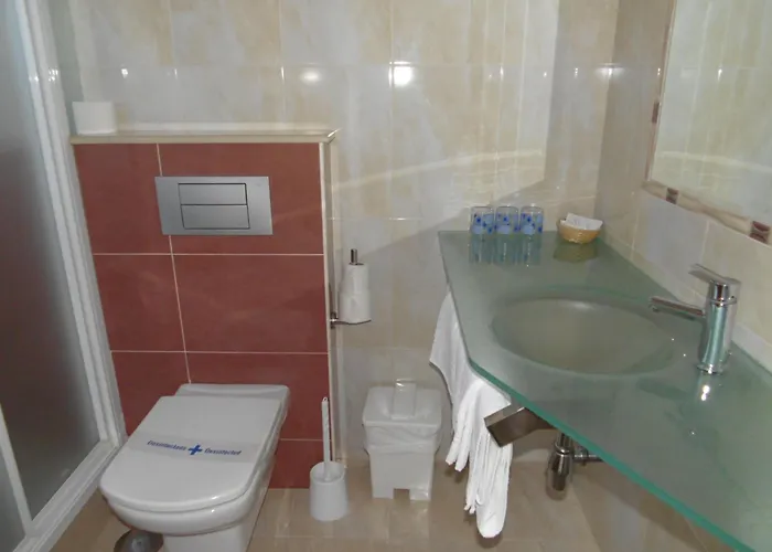 Otel Miramar 2** Superior