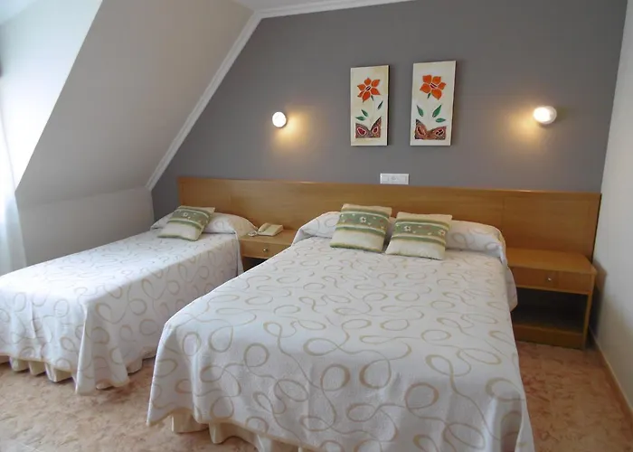 Miramar 2** Superior Otel 2*